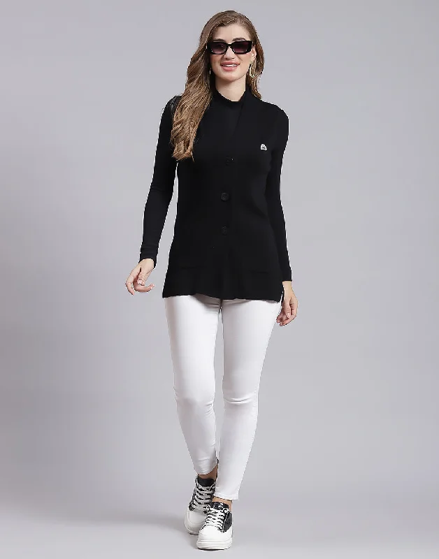 Women Black Solid V Neck Sleeveless Cardigan